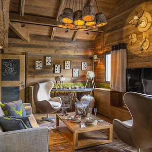 https://les-rhodos-la-clusaz.hotels-rhonealpes.com